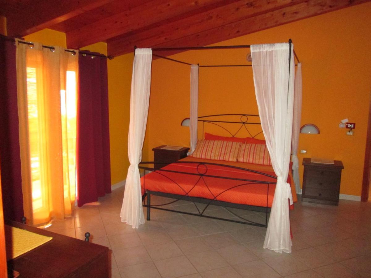 B&B Le Terrazze Isola Di S. Antioco Sant'Antioco Exterior photo